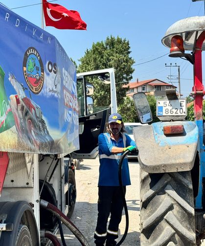 Serdivan'da mazot desteği Aralık Mahallesi’nde üreticilere ulaştırıldı
