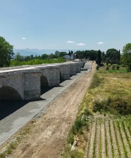 KGM, tarihi Justinianus Köprüsü'nün öncesi ve sonrasını paylaştı: Restorasyon tamamlandı