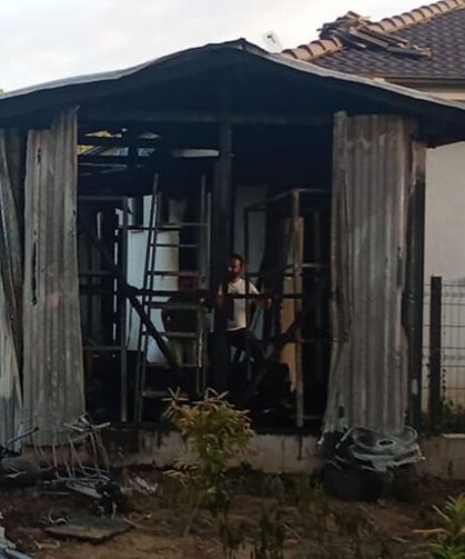 Akyazı'da ardiyede patlama sonrası yangın çıktı