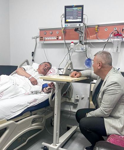 Başkan Osman Çelik'ten Başkan Karakullukçu'ya geçmiş olsun ziyareti