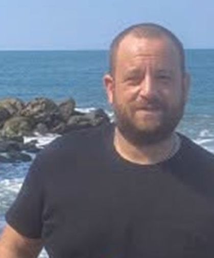 Beyin kanaması geçiren genç adam hayatını kaybetti