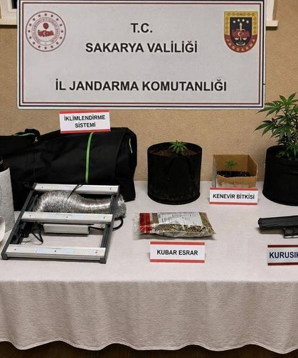 Sakarya'da üç ilçede uyuşturucu operasyonu: 2 şüpheli tutuklandı