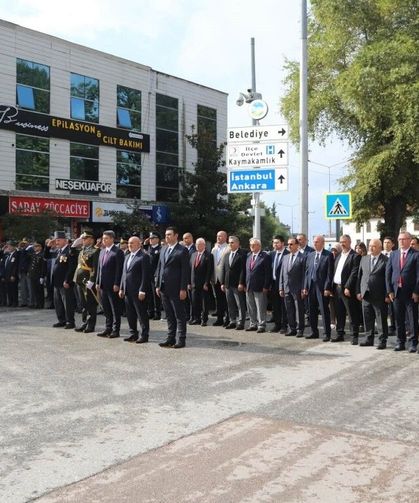 Büyük Zaferin 104. yılı Hendek'te kutlandı