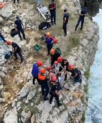 Kayalıklarda kurtarma operasyonu
