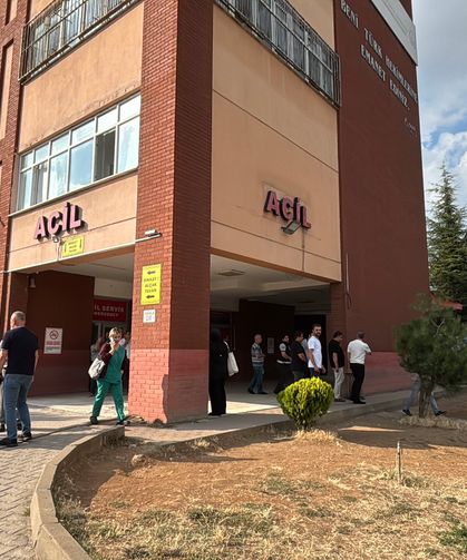 Otoyolda kaza; AK Parti Grup Başkanvekili Usta yaralandı