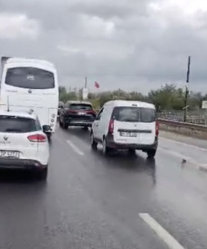 Trafik yavaş ilerliyordu! D-100'deki asfalt çalışmasında sona gelindi