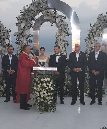 Erdal Erdem'in mutlu günü: Sakarya protokolü bu düğünde buluştu