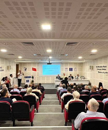 Uçar: "Deprem riski biliniyor, yapı stoku hala belirsiz"