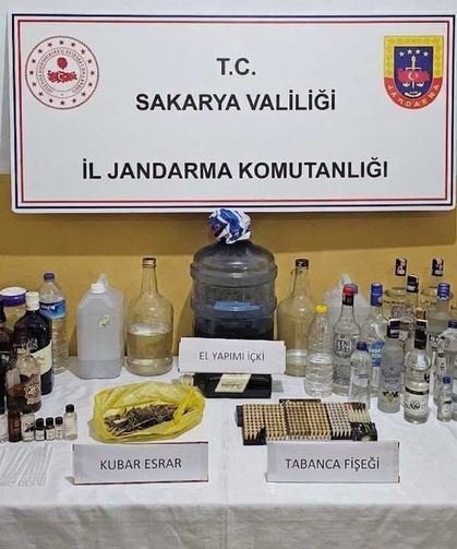 Sakarya’da jandarmadan kaçakçılık ve uyuşturucu operasyonu: 4 şüpheli yakalandı