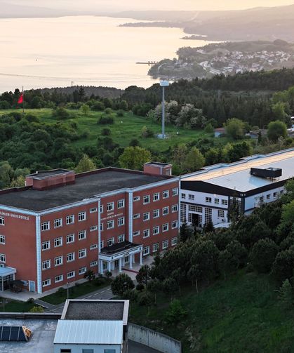 SUBÜ 165 basamak birden yükseldi