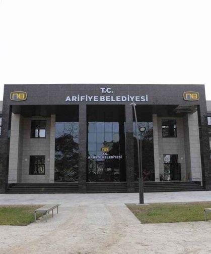 Arifiye Belediyesi 7 işyerini 10 yıllığına kiraya veriyor