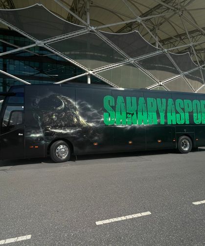 Sakaryaspor’un kulüp otobüsü yenilendi: Bizon figürü dikkat çekti