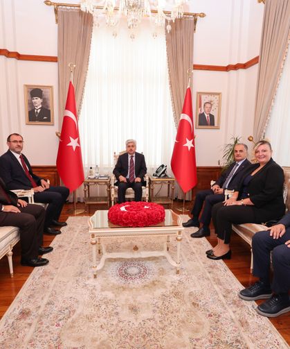 Vali Doğan SAÜ Rektörü Hamza Al ve yardımcılarını ağırladı