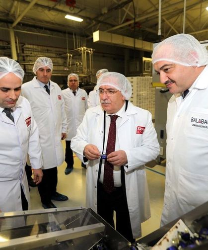 OSB’deki kayyum atanan 2 şirketi ziyaret etmişti! Vali Nayir: Gurur duymalıyız!
