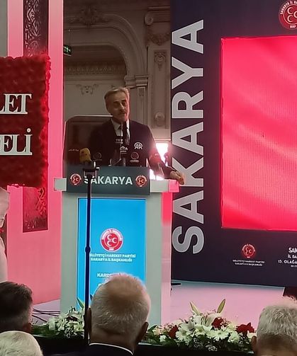 Başkan Alemdar’dan MHP kongresinde ‘uyum ve hizmet’ vurgusu: "Şehrimizi birlikte imar ediyoruz"