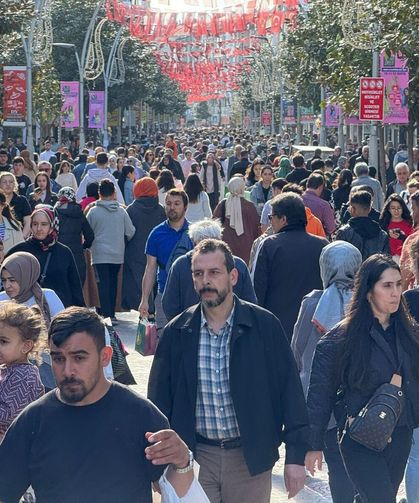 İntihar ve şiddet olaylarının tırmandığı Sakarya’da önceki gece biri kadın 2 kişi cinayete kurban gitti: Vatandaş tedirgin