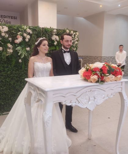 Kadir Enes ve Edanur dünyaevine girdi