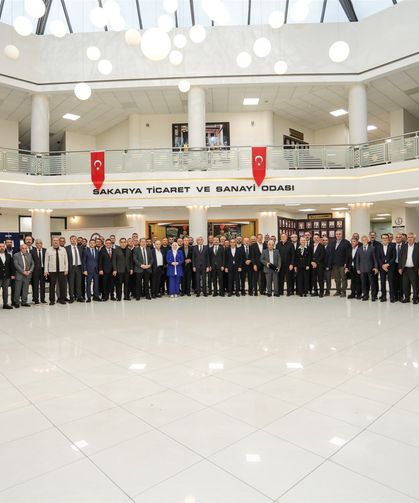 SATSO'da 126 kişi plaket aldı
