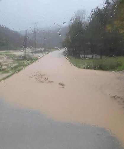 Hendek'te sağanak mesaisi