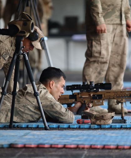 Keskin nişancılar Boran-8’de nefes kesti