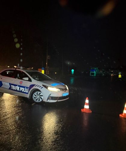 Karasu yolunda ulaşım alternatif güzergahtan sağlanılıyor