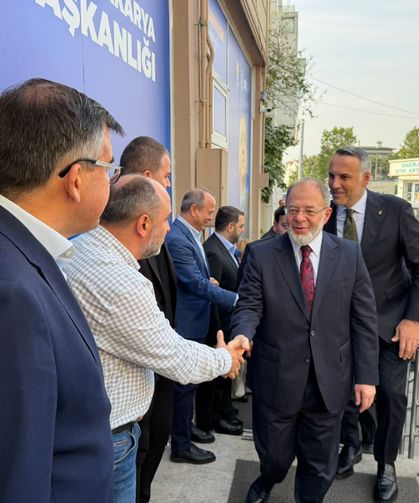 Eski Sağlık Bakanı Recep Akdağ Sakarya'da