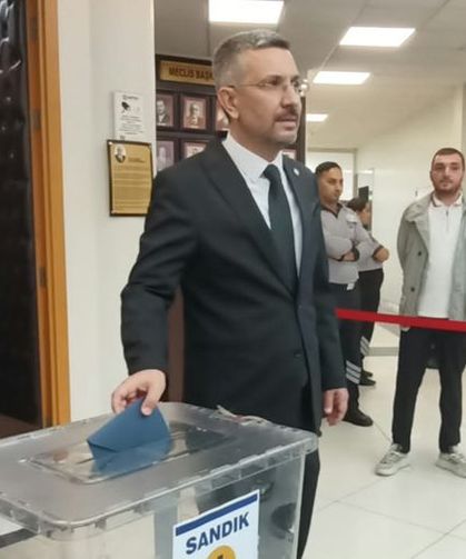 SATSO Meclis Başkanlığı seçiminde Erdem Ercan oyunu kullandı
