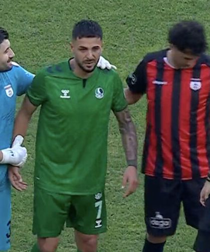 Sakaryaspor'a kupa maçında sakatlık şoku! 10. dakikada oyundan çıktı...