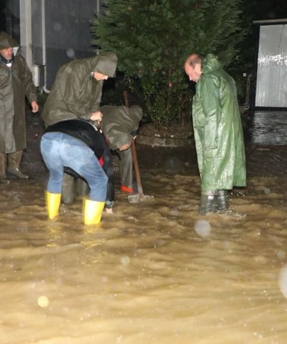 Ferizli'de gece boyu yağış mesaisi