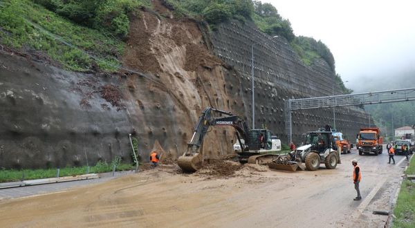 Bolu Dağı Tüneli 13 saat sonra ulaşıma açıldı