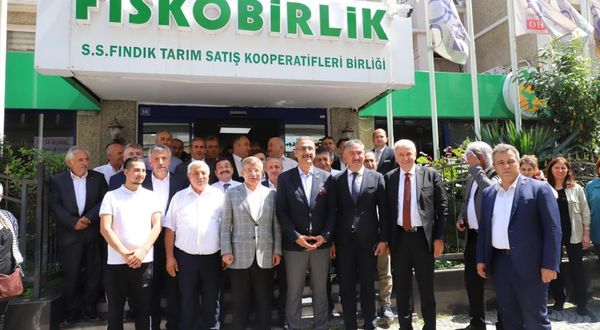 Ahmet Davutoğlu'ndan FİSKOBİRLİK'e ziyaret