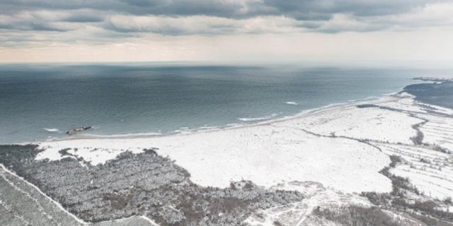 Kandıra sahilleri karla birleşti ortaya mest eden manzaralar çıktı