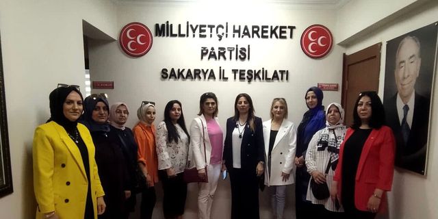 BBP'li kadınlardan MHP İl Başkanlığına ziyaret