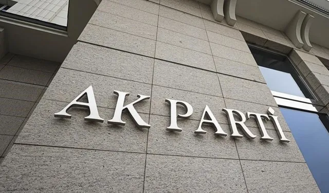 AK Parti'de belediye ve il genel meclis üyeliği aday adaylığı başvuru süresi uzatıldı