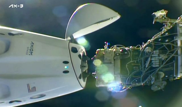 Gezeravcı’yı taşıyan Dragon kapsülü ISS’ten ayrıldı