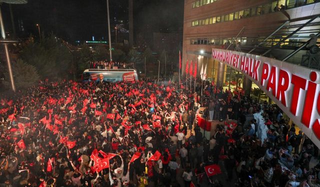 Özkoç: "Türkiye'nin ve memleketim Sakarya'nın siyasetinde bir dönüm noktasındayız"