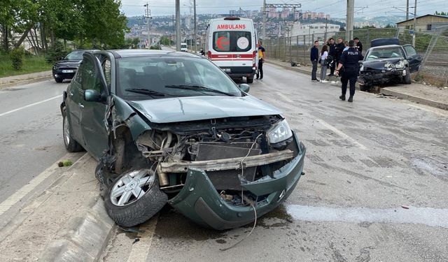 Kocaeli'de "U" dönüşü kazası: 5 yaralı