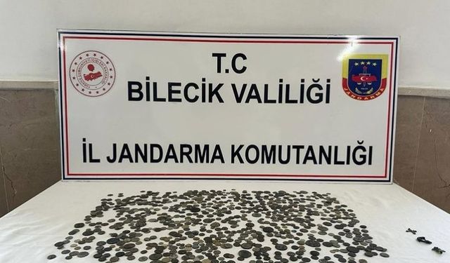 Bilecik'te Roma dönemine 794 adet sikke ele geçirildi