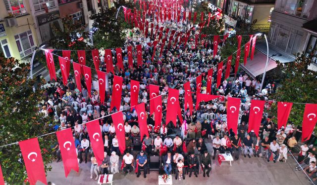 Akyazı 15 Temmuz’da meydanlardaydı