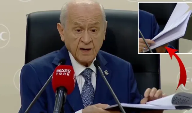 Bahçeli, 154 kişilik listeyi kameraya gösterdi: "Hepsiyle hesaplaşayacağız"