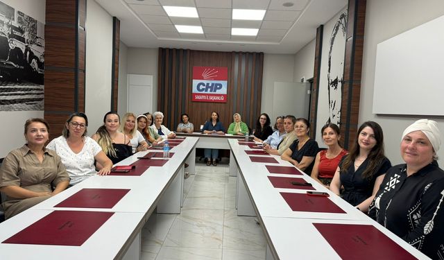 CHP Sakarya Kadın Kolları'nda görev dağılımı yapıldı