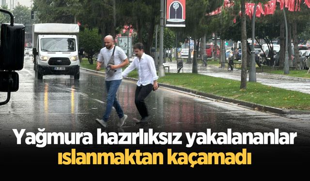 Sakarya’da yağmura hazırlıksız yakalananlar ıslanmaktan kaçamadı