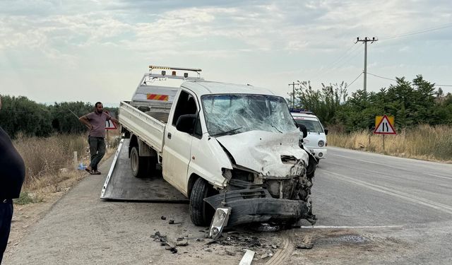 Pamukova yolunda kaza: 3 yaralı