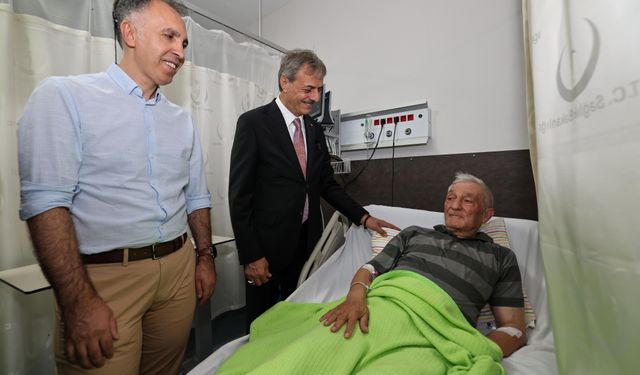 Başkan Alemdar'dan hasta ziyareti