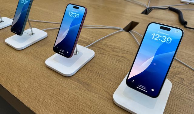 Asgari ücretin 6 katına ulaşan fiyatlar iPhone tutkunlarını durduramadı