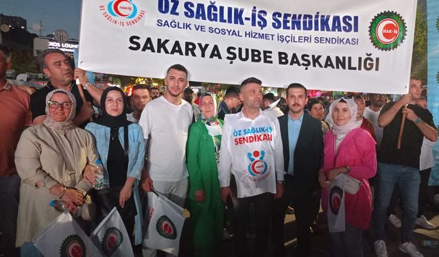 Hak-İş Sendikası'ndan Kocaeli'de coşkulu miting; "İşçi hakları için bir aradayız!"