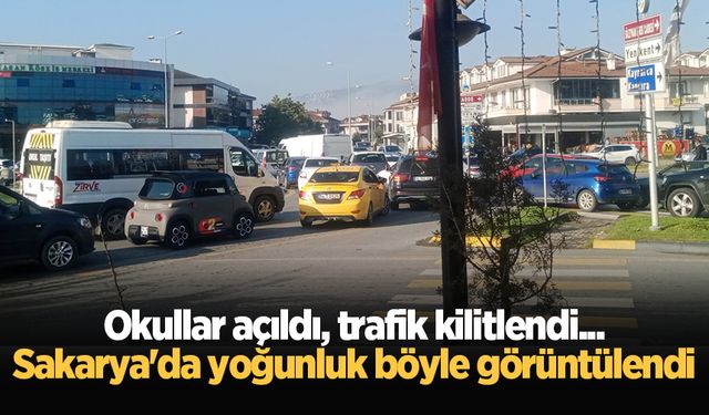 Okullar açıldı, trafik kilitlendi... Sakarya'da yoğunluk böyle görüntülendi