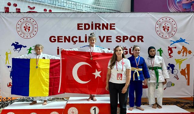 Edirne’de altın madalya Serra’nın: Sakarya’nın gururu oldu