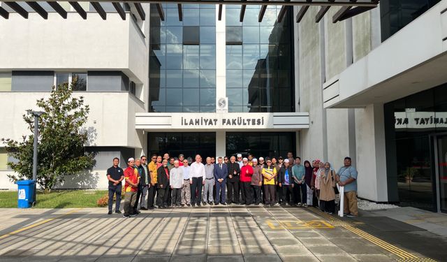 Malezya Heyetinden İlahiyat Fakültesi'ne ziyaret