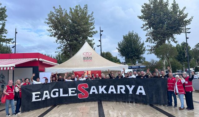 Türk Kızılay Adapazarı ve EagleSakarya'dan kan bağışı etkinliği